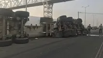 واژگونی تانکر حامل گاز در محور کهنوج - هرمزگان