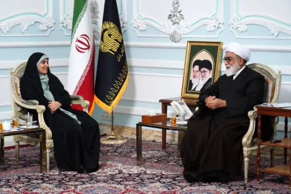 ۱۴۰۰ دستگاه اتوبوس جدید و افتتاح ۹۰ کیلومتر باند دوم در خراسان رضوی