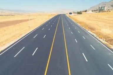 خط کشی و بهسازی ۴۱۰۰ کیلومتر از راه های هرمزگان