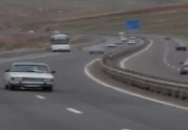 جاده کوهسرخ وضعیت نامناسبی دارد