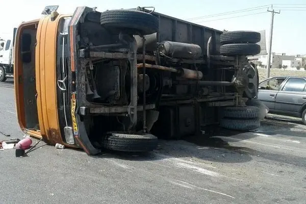 واژگونی کامیون در بجنورد یک کشته برجای گذاشت