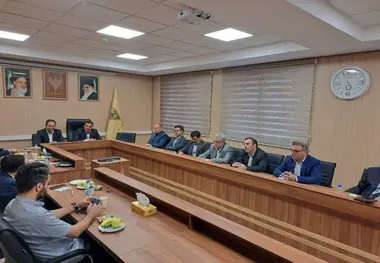 بررسی راهکارهای توسعه حمل ونقل ریلی در راه آهن غرب