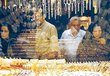  طلا عقب‌نشینی کرد 