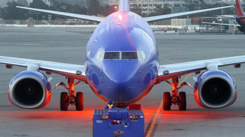 Southwest Boeing 737 Engine Shuts Down In Flight Near Nashville