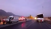 ۴ فوتی و ۳۰ مصدوم در پی واژگونی اتوبوس زائران مشهد در خراسان جنوبی