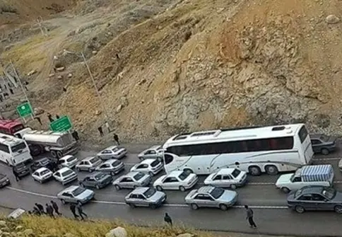 ترافیک روان در جاده چالوس و هراز/ احتمال سقوط بهمن در محورهای کوهستانی