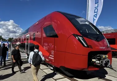 Stadler and ÖBB Present New KISS Double-Deck Train at InnoTrans 2026