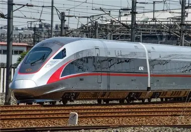 راه‌ آهن سریع اصفهان و پندی از انواع خطوط سریع‌ السیر چین