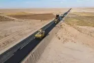 آغاز عملیات پروژه های عمرانی بهسازی محورهای استان خراسان جنوبی 