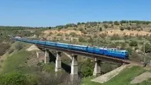راه‌اندازی قطار تهران-رشت