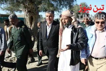 بازدید وزیر راه و شهرسازی از مناطق سیل‌زده شهرستان جاسک