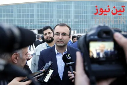 بازدید وزیر راه و شهرسازی از روند تکمیل ترمینال سلام شهر فرودگاهی امام(ره)