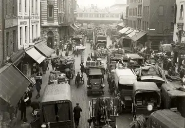 عکس| وسیله حمل و نقل غیرموتوری در 100 سال پیش