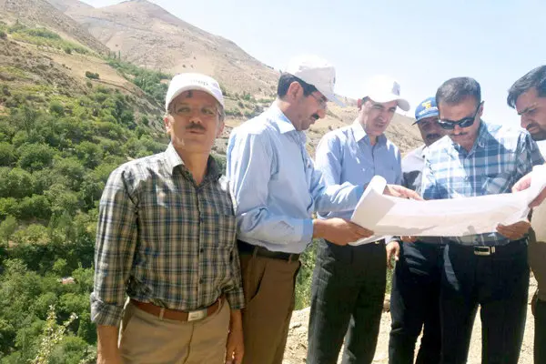 بازدید مدیرکل راه و شهرسازی کردستان از پروژه‌های راه روستایی شهرستان سنندج