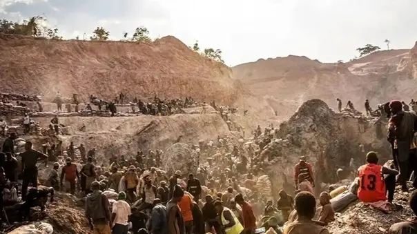 سانحه برای هواپیمای وزیر معادن کنگو در فرودگاه کولوزی؛ همه سرنشینان جان سالم به در بردند