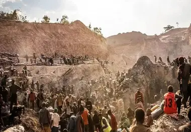 سانحه برای هواپیمای وزیر معادن کنگو در فرودگاه کولوزی؛ همه سرنشینان جان سالم به در بردند