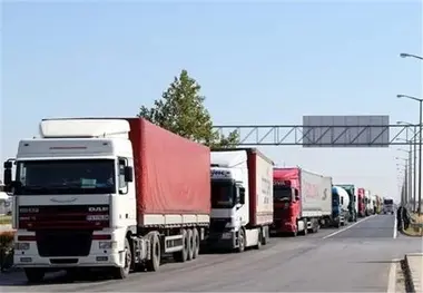 تردد کامیون های ترانزیتی در مرز میرجاوه افزایش می‌ یابد