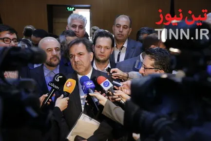 نشست هم اندیشی تشکل های حرفه ای با حضور وزیر راه و شهرسازی