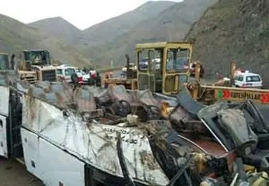 پنج مصدوم در حادثه واژگونی اتوبوس