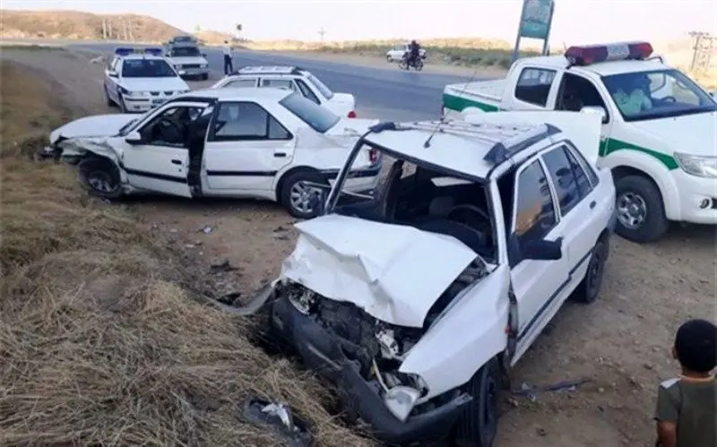 حادثه رانندگی در جاده مهریز به یزد پنج زخمی بر جا گذاشت