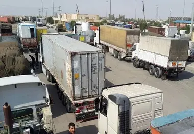 صف پارکینگ مرز مهران به شهر مهران رسید+ فیلم