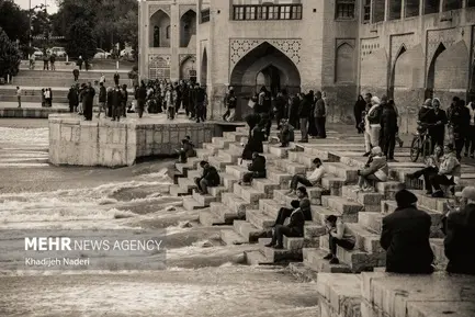 گزارش تصویری زاینده رود در غروب خاطرات (12)