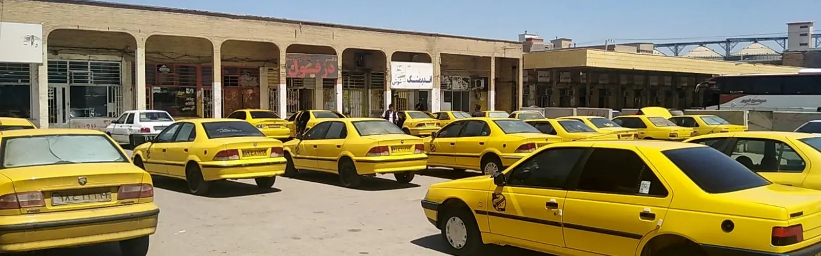 رانندگان سواری کرایه بین شهری: تفاوت شرایط نوسازی ناوگان فرسوده جاده ای و شهری غیرعادلانه است