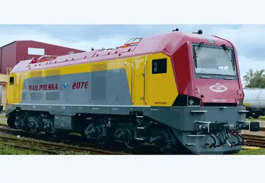 M62 diesel locomotive rebuilt as an electric