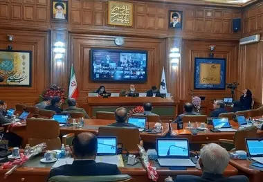 فیلم| مشکلات ترافیکی تهران و کارهای طنز آمیز شورای شهر!