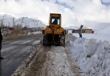  هشدار به رانندگان درمحورهای برفی وبارانی جنوب کرمان 