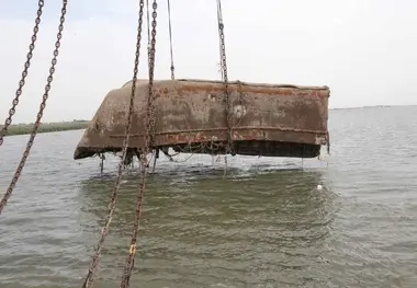 خارج‌سازی شناور مغروقه نوید انجام شد

