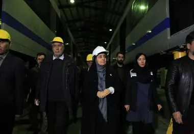 بازدید وزیر راه و شهرسازی از خطوط تولید واگن سازی ایریکو ابهر زنجان
