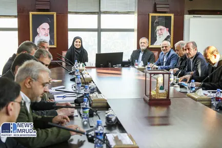 گزارش تصویری بازدید رئیس جمهور از وزارت راه و شهرسازی (12)