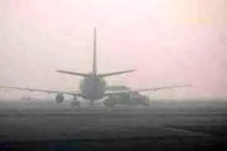 مه غلیظ پروازهای بوشهر را مختل کرد