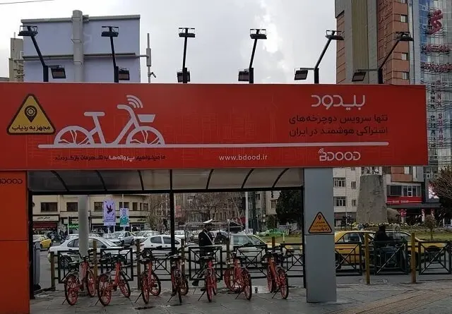 ایستگاه های مترو «صنعت» و «شادمهر» به پارکینگ دوچرخه مجهز شد