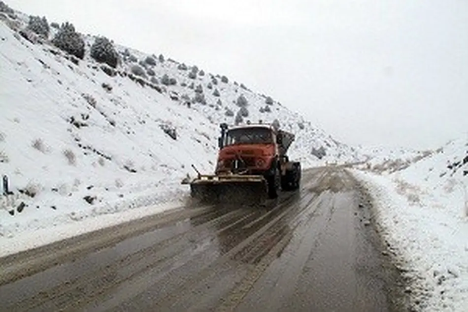 عملکرد راهداری زمستانی در محورهای استان همدان