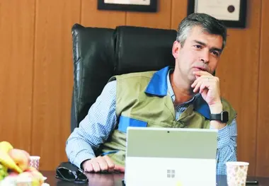 برای کار خستگی‌ناپذیر هستیم
