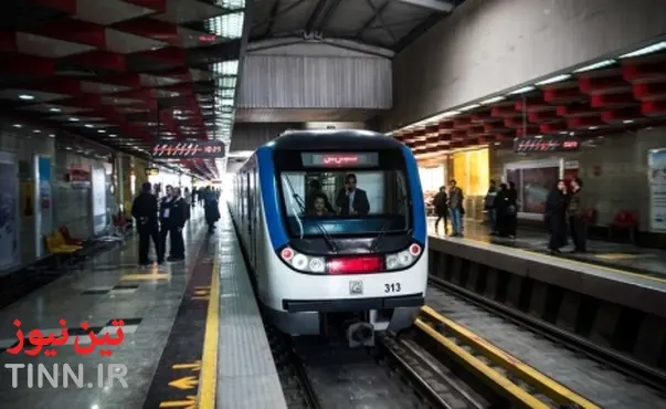 نشست مدیرعامل شرکت بهره برداری مترو تهران با کارکنان مسیحی