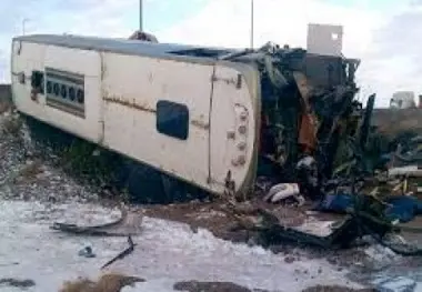 خروج اتوبوس از جاده