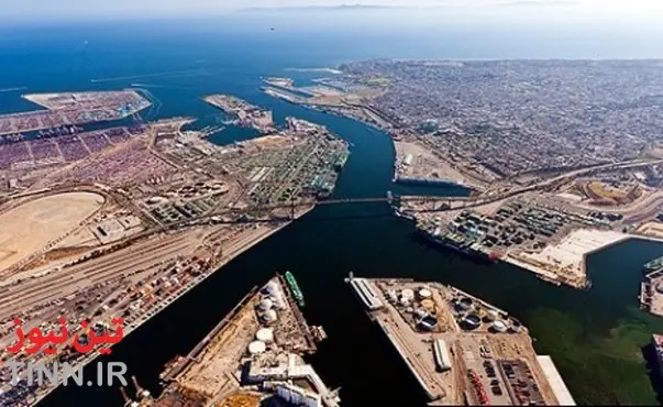 Port of Duqm signs three land lease agreements