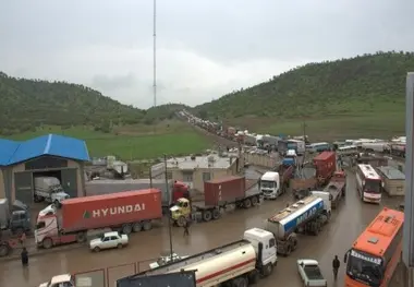 ورود کامیون‌های ایرانی به مرکز و جنوب عراق از یک نقطه مرزی ممنوع شد