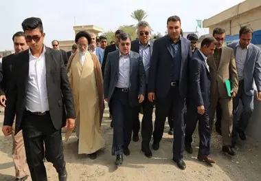 استاندار هرمزگان و نماینده شرق استان از بندر تاریخی تیاب بازدید کردند
