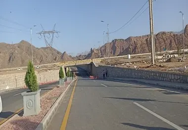 پروژه های راهسازی در هفته دولت: بهره برداری از باند دوم جاده فولاد آلیاژی یزد با هزینه ۱۱۰۰ میلیارد ریال