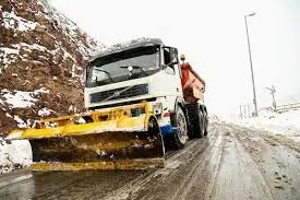 اجرای ۶۰ کیلومتر عملیات برف روبی در محورهای خوزستان