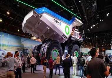 صرفه جویی ۴۰۰ میلیون دلاری فورتسکیو با کامیون های برقی