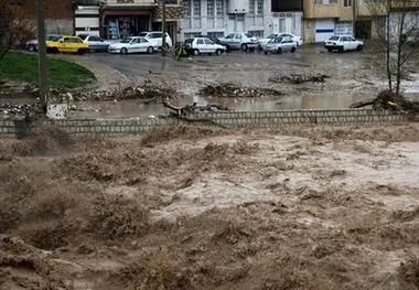  بیش از ۳۰ هزار در نفر در پل‌دختر کفش ندارند
