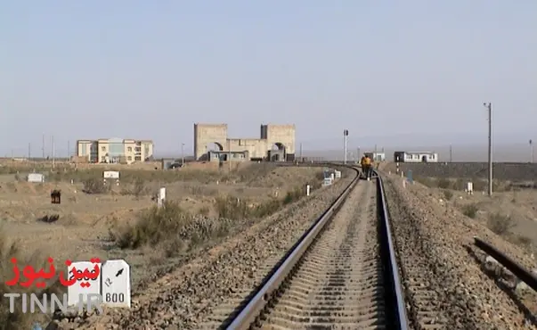 عملیات ریل‌گذاری بخش ایرانی راه آهن آستارا - آستارا آغاز شد