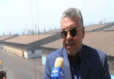 پهلوگیری همزمان چهار کشتی شکر، روغن و برنج در بندر شهید رجایی