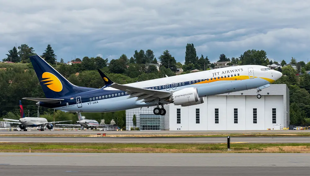 Boeing Delivers First 737 MAX to Jet Airways