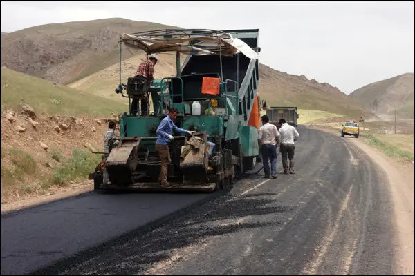 بهسازی راه‌های روستایی شهرستان قروه در کردستان